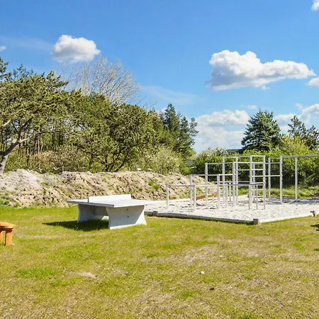 Сasa de vacaciones 4 Bedroom Amazing In