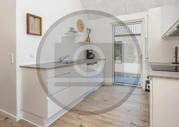 4 Bedroom Amazing In Hébergement de vacances