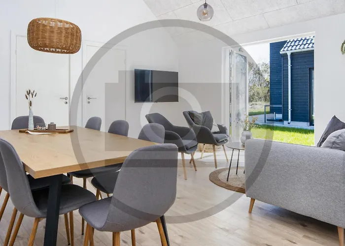 Hébergement de vacances 4 Bedroom Amazing In *