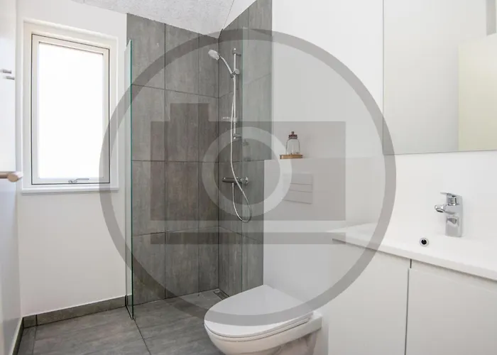 Hébergement de vacances 4 Bedroom Amazing In